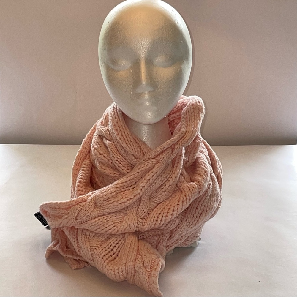NWT Badgley Mishka Pale Pink Cable Knit Scarf
